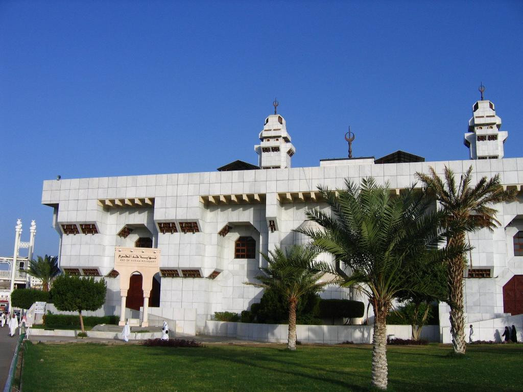 Masjid Tan'im (Masjid Aisyah RA)